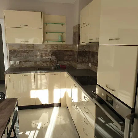 New The Twins Two-bedroom, 3 At 15 Tsani Ginchev Street, Floor 2 * فارنا