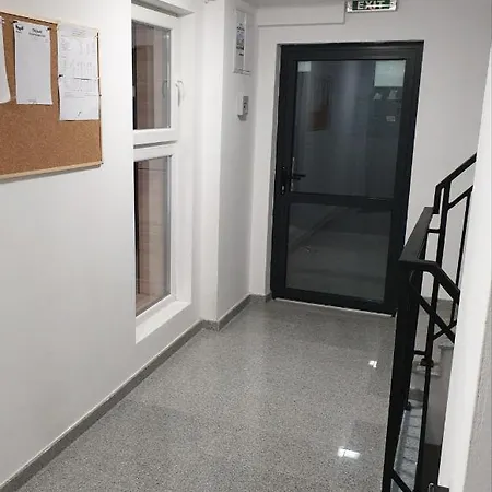 New The Twins Two-bedroom, 3 At 15 Tsani Ginchev Street, Floor 2 Apartmán