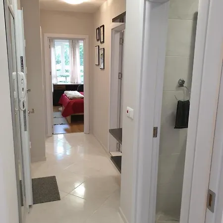 New The Twins Two-bedroom, 3 At 15 Tsani Ginchev Street, Floor 2 شقة فارنا