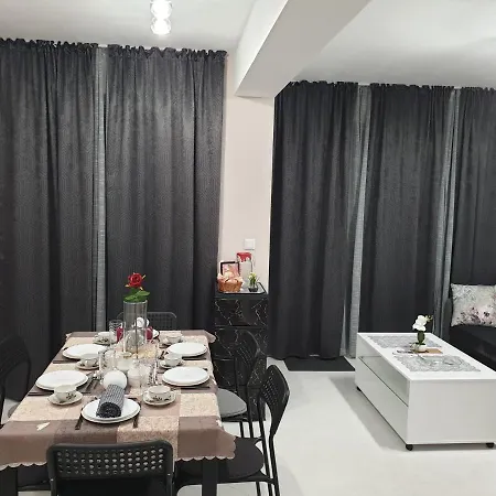 Apartamento New The Twins Two-bedroom, 3 At 15 Tsani Ginchev Street, Floor 2