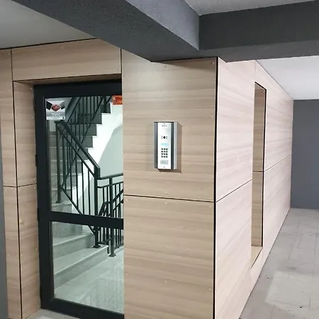 Appartement New The Twins Two-bedroom, 3 At 15 Tsani Ginchev Street, Floor 2